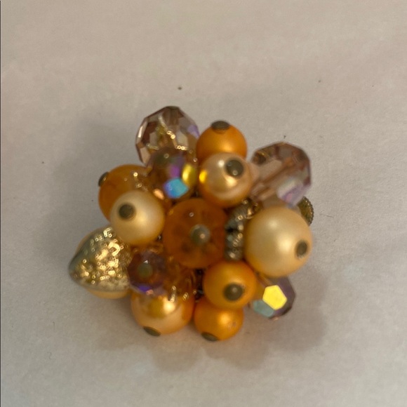 Elegant Cluster 1960’s Earrings in Gold and Orange - Picture 4 of 4